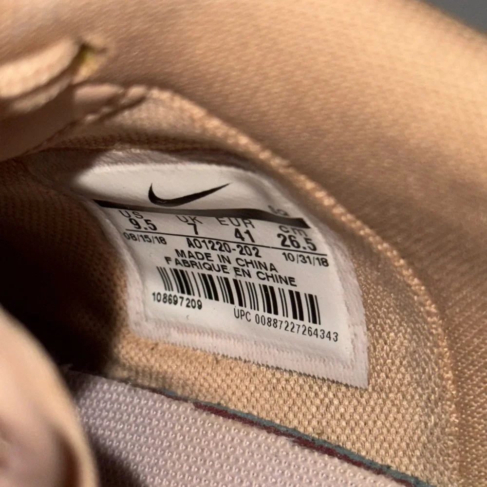 Nike Air Force 1 Tan & Pink